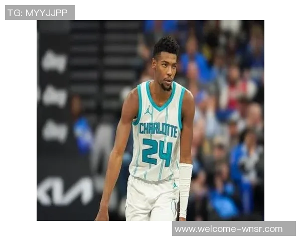 米勒表现低迷19投仅5中贡献17分5篮板5助攻并出现5次失误