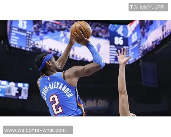 哈登失误未回头巴图姆踩线后失落卢指导直接选择离场